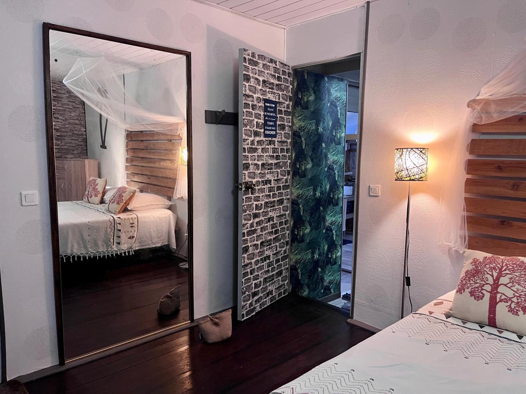 Faaora Lodge, Little Paradise Haapiti Ngoại thất bức ảnh